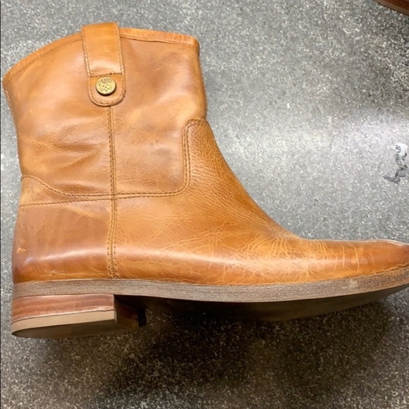 Vince Camuto brown booties - Picture 2 of 3